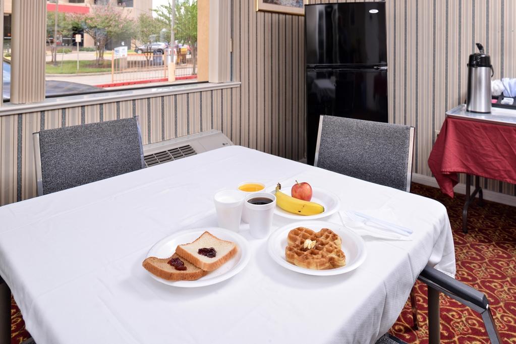 Americas Best Value Inn And Suites Houston/Northwest Brookhollow Servizi foto