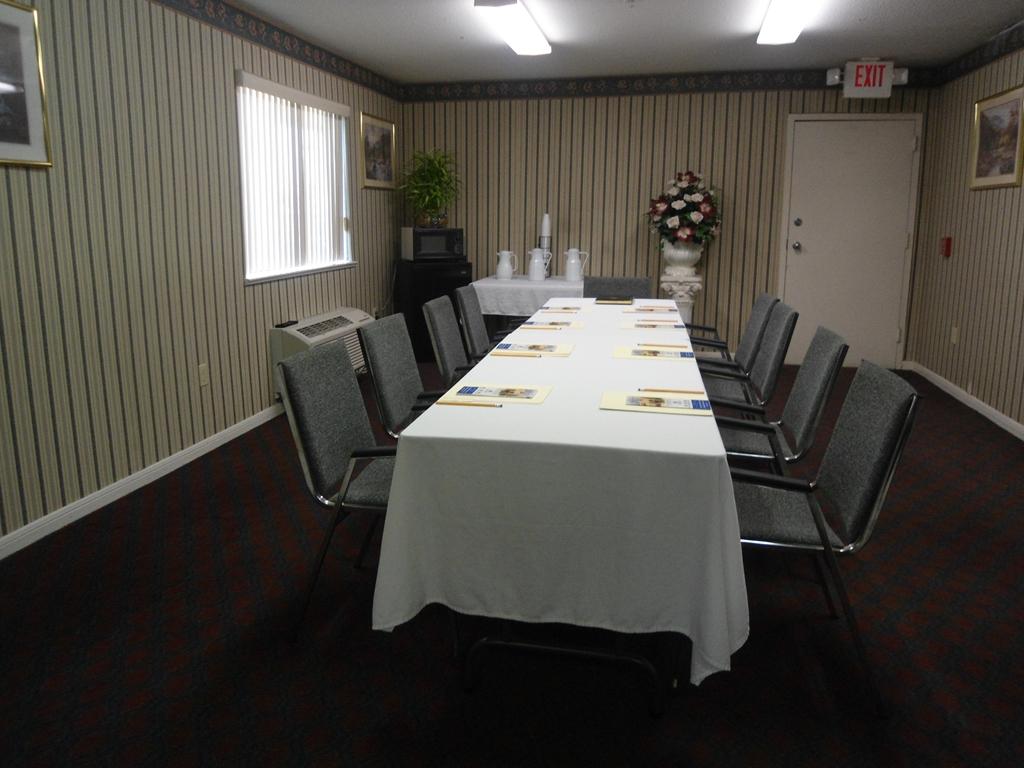 Americas Best Value Inn And Suites Houston/Northwest Brookhollow Servizi foto